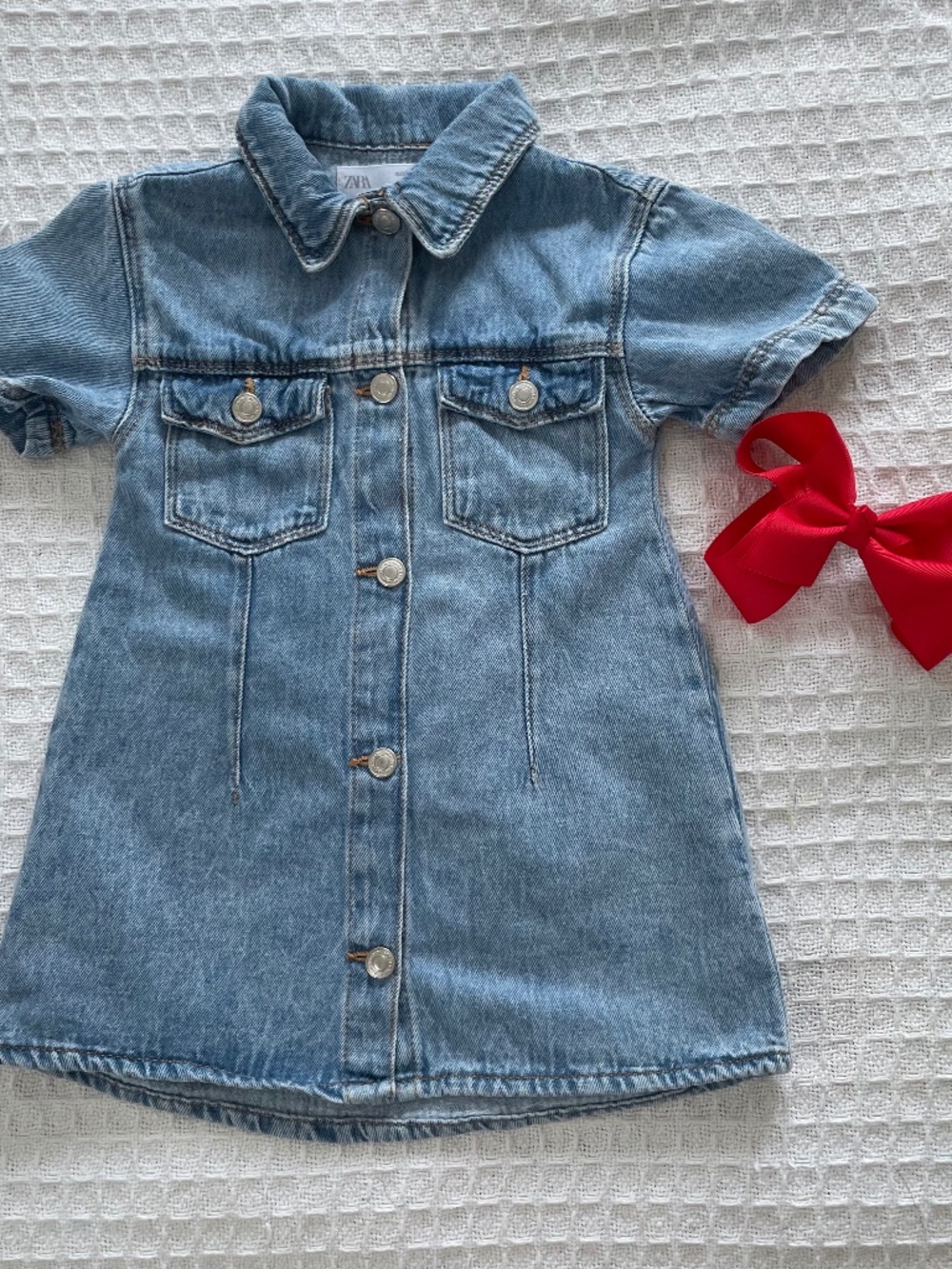 Zara Button Closure Dress Size 18-24M w/New Red Bow